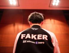 -Faker连续三场比赛得分超过败北，SKT不断突破！观众掌声雷动的简单介绍