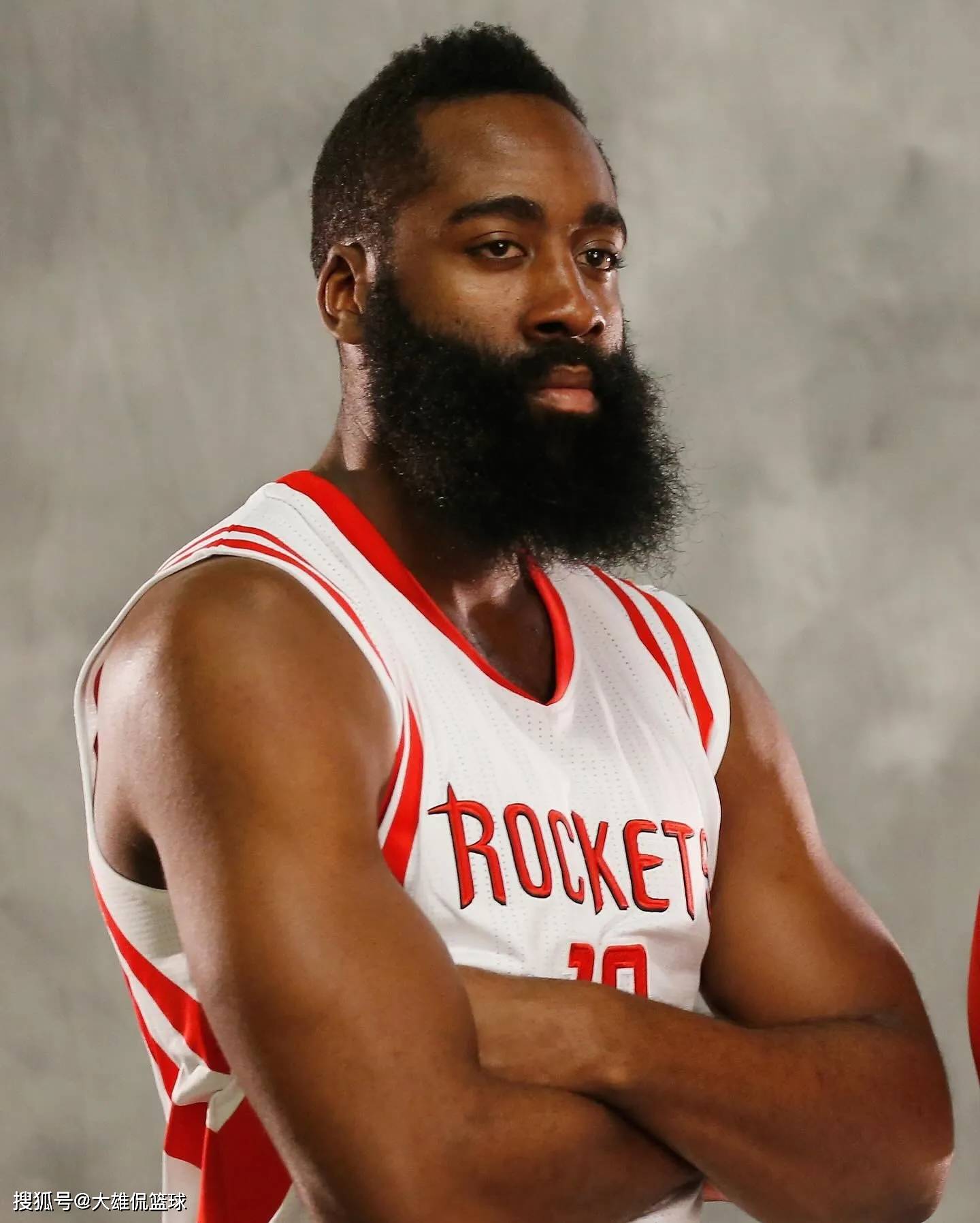 28圈体育-哈登在曼联比赛中战术调整，高光表现引发热议！的简单介绍